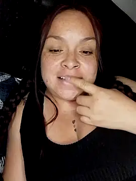 Liz1993 Show in webcam