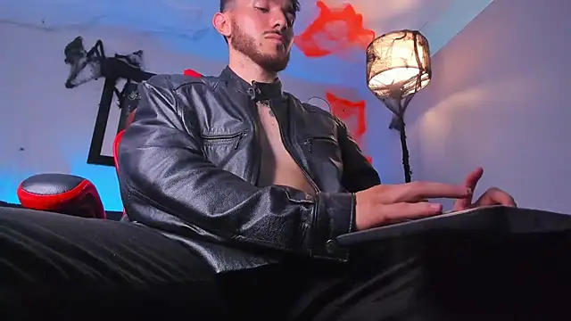 Dante_Blake1 Show in webcam