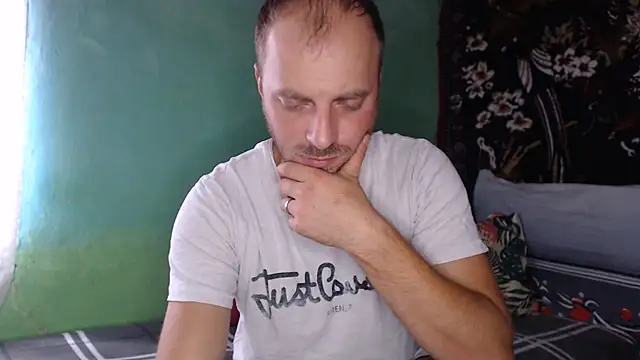 Aliceandmario's Webcam Show