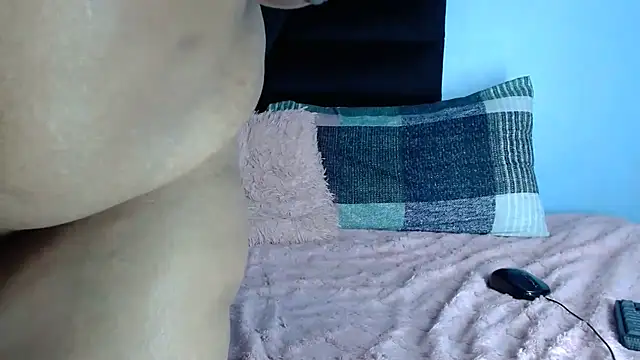 Loyal_Sashaa's Webcam Show