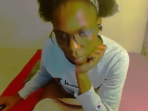 ChocoSlenderXXX Adlı Modelin Web Kamerası Şovu