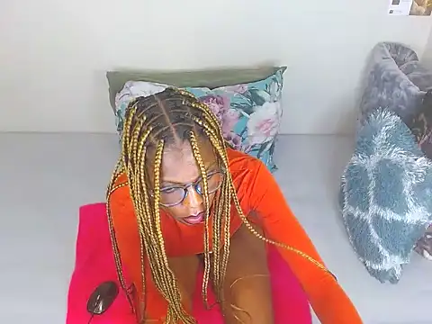 ChocoSlenderXXX 在線直播表演