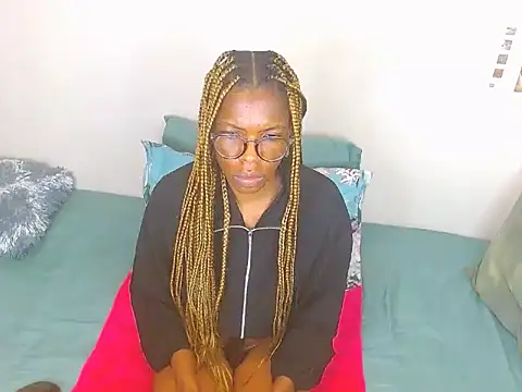 ChocoSlenderXXX webcam show