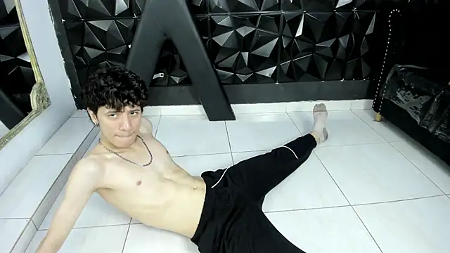 Angel_St1 Chat XXX in diretta