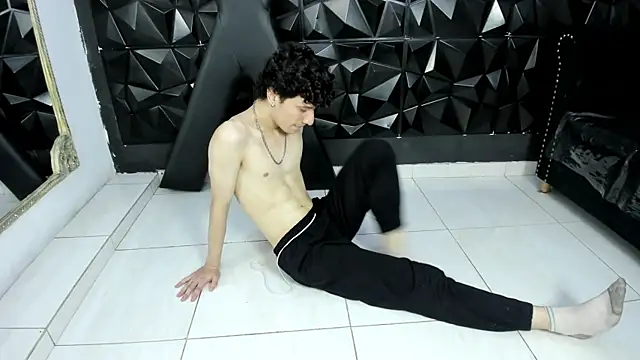 Chat +18 de Angel_St1 ao vivo