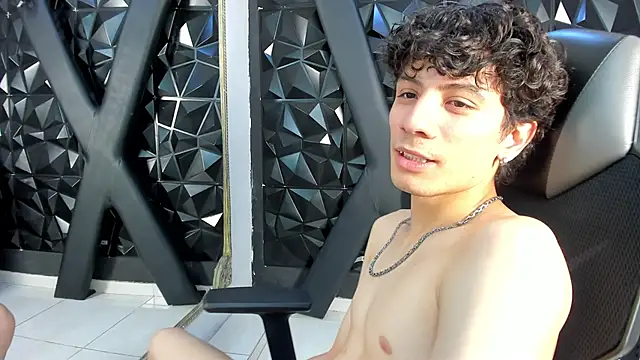 Angel_St1 Adlı Modelin Web Kamerası Şovu