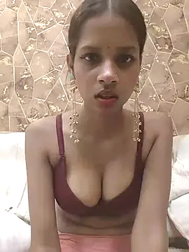 Aaliya1993 网络视讯表演