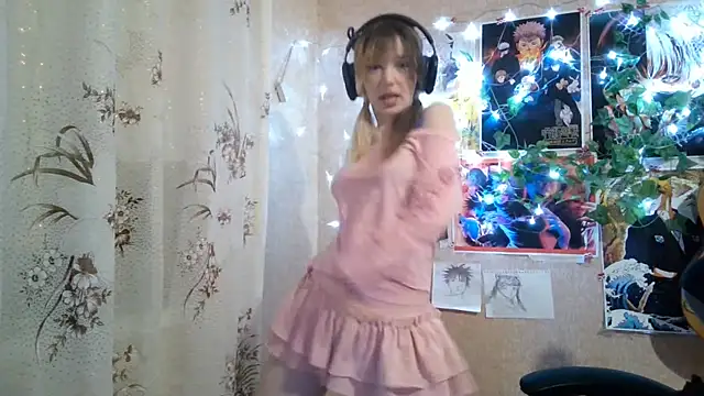 XXX chat uživo modela MilaTyan