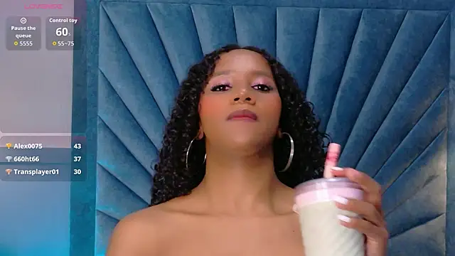 دردشة Chloe-Rose- الجنسية المباشرة