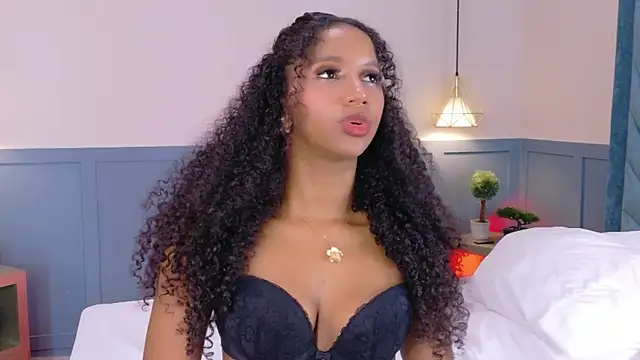 Chloe-Rose- élő XXX-chatje