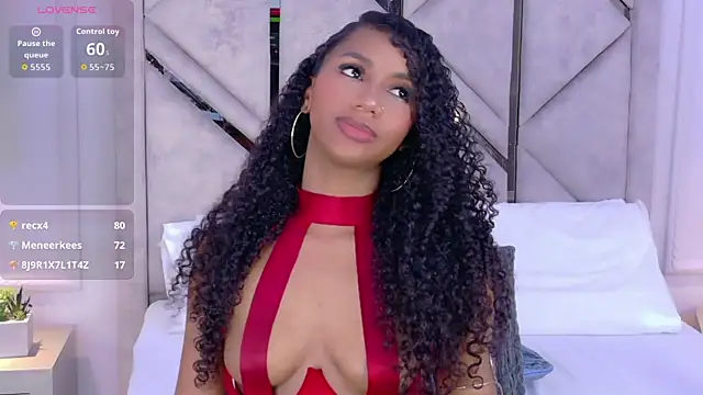 Chloe-Rose-n Webbikameraesitys