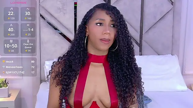دردشة Chloe-Rose- الجنسية المباشرة