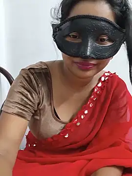 Cute-aryaa Show in webcam