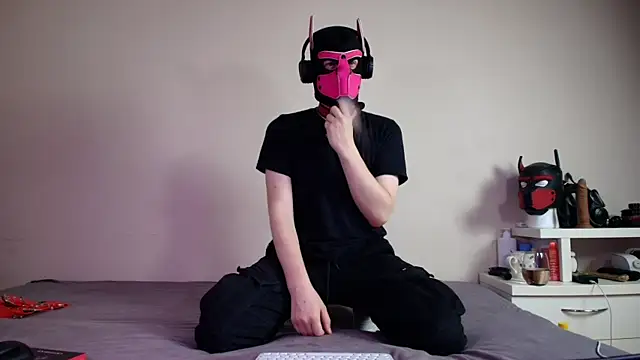 K9_GoodBoy Show in webcam