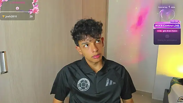 Maxfrost1 webcam show