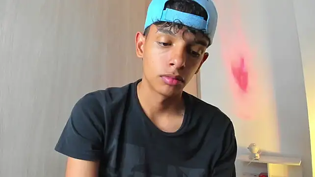 Maxfrost1 webcam show