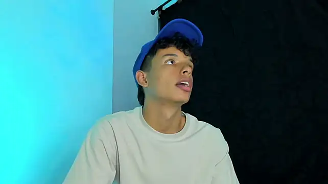 Maxfrost1 webcam show