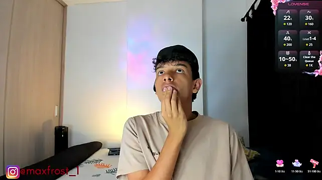 Maxfrost1's Webcam Show