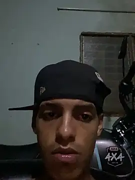 Aleexxx_2005's Webcam Show