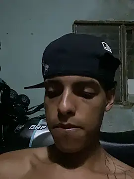 Aleexxx_2005 网络视讯表演