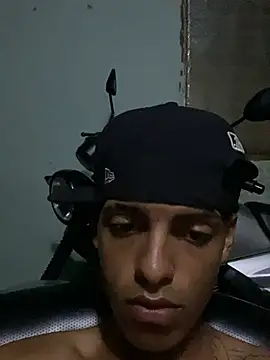 Aleexxx_2005 Show Webcam