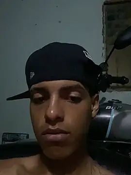Aleexxx_2005 Show Webcam