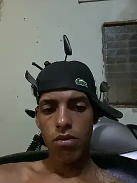 Aleexxx_2005 Show Webcam
