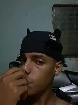 عرض كام Aleexxx_2005