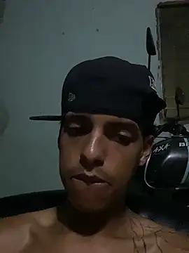 Aleexxx_2005 Show Webcam