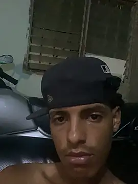 Aleexxx_2005 Pertunjukan Webcam