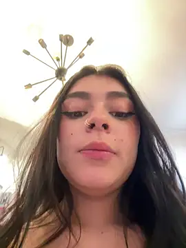 Lummii_ Chat XXX in diretta