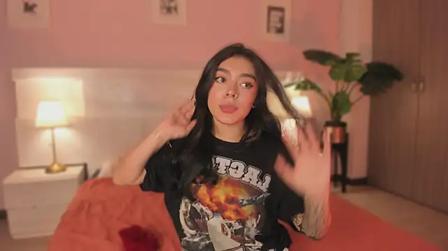 Lummii_'s Live XXX Chat