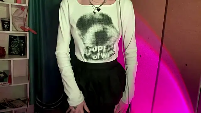 MabelDefinaのライブXXXチャット