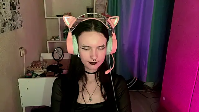 MabelDefina élő XXX-chatje