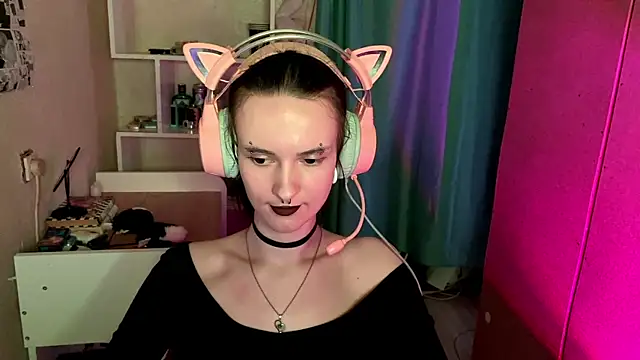 MabelDefina élő XXX-chatje
