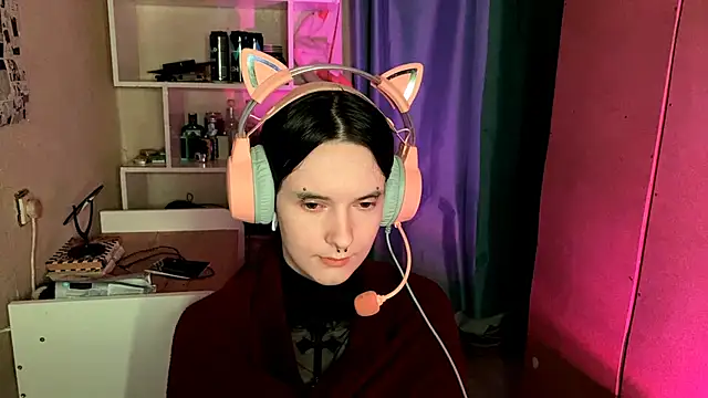 MabelDefinan Webbikameraesitys
