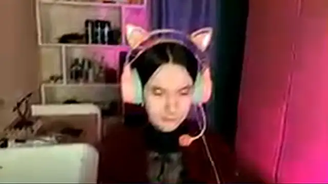 MabelDefina webkamerás műsora