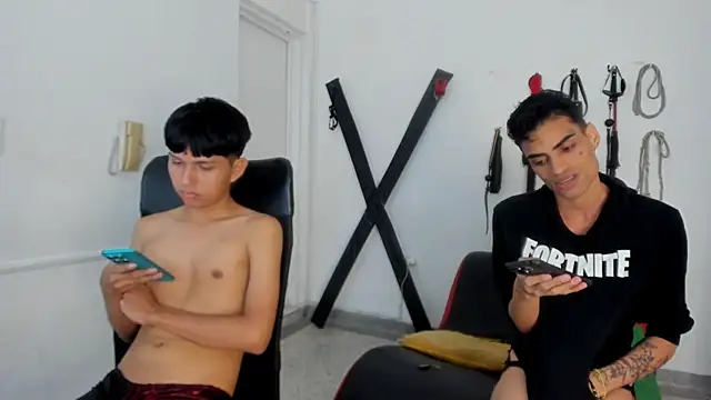 Gay_Red_Room – webcam-show