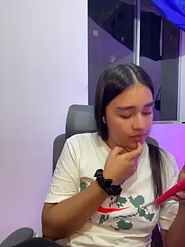 XXX chat uživo modela I_Samanthaa