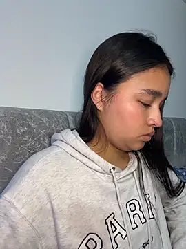 I_Samanthaa লাইভ XXX চ্যাট