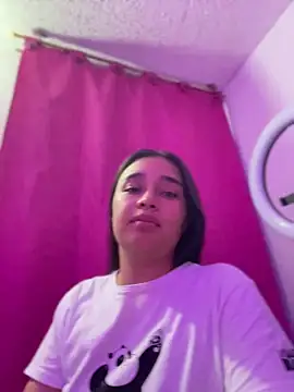 XXX chat uživo modela I_Samanthaa