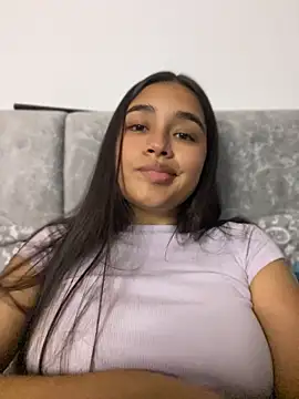 I_Samanthaa Adlı Modelin Canlı XXX Sohbeti