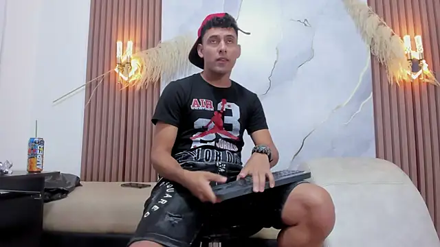 STEVEN_OS Adlı Modelin Web Kamerası Şovu