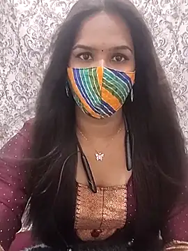 Tamil_Charu_ élő XXX-chatje