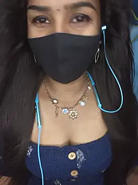 Chat XXX en directo de Tamil_Charu_