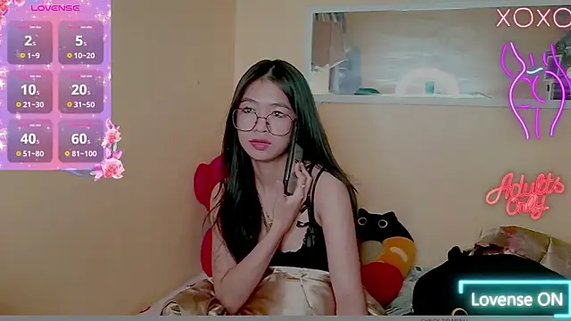 Luna_Moonfang's Live XXX Chat