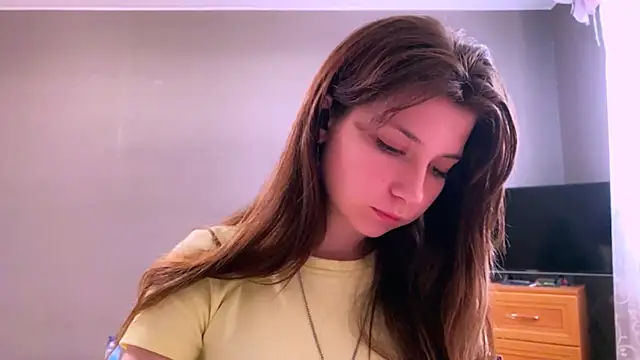 LunnaBliss Adlı Modelin Canlı XXX Sohbeti