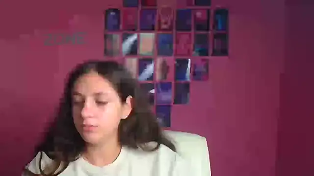 KissMeJulia Adlı Modelin Canlı XXX Sohbeti