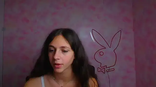 KissMeJulia Adlı Modelin Canlı XXX Sohbeti