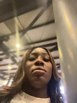 ZarahFerreira's Live XXX Chat